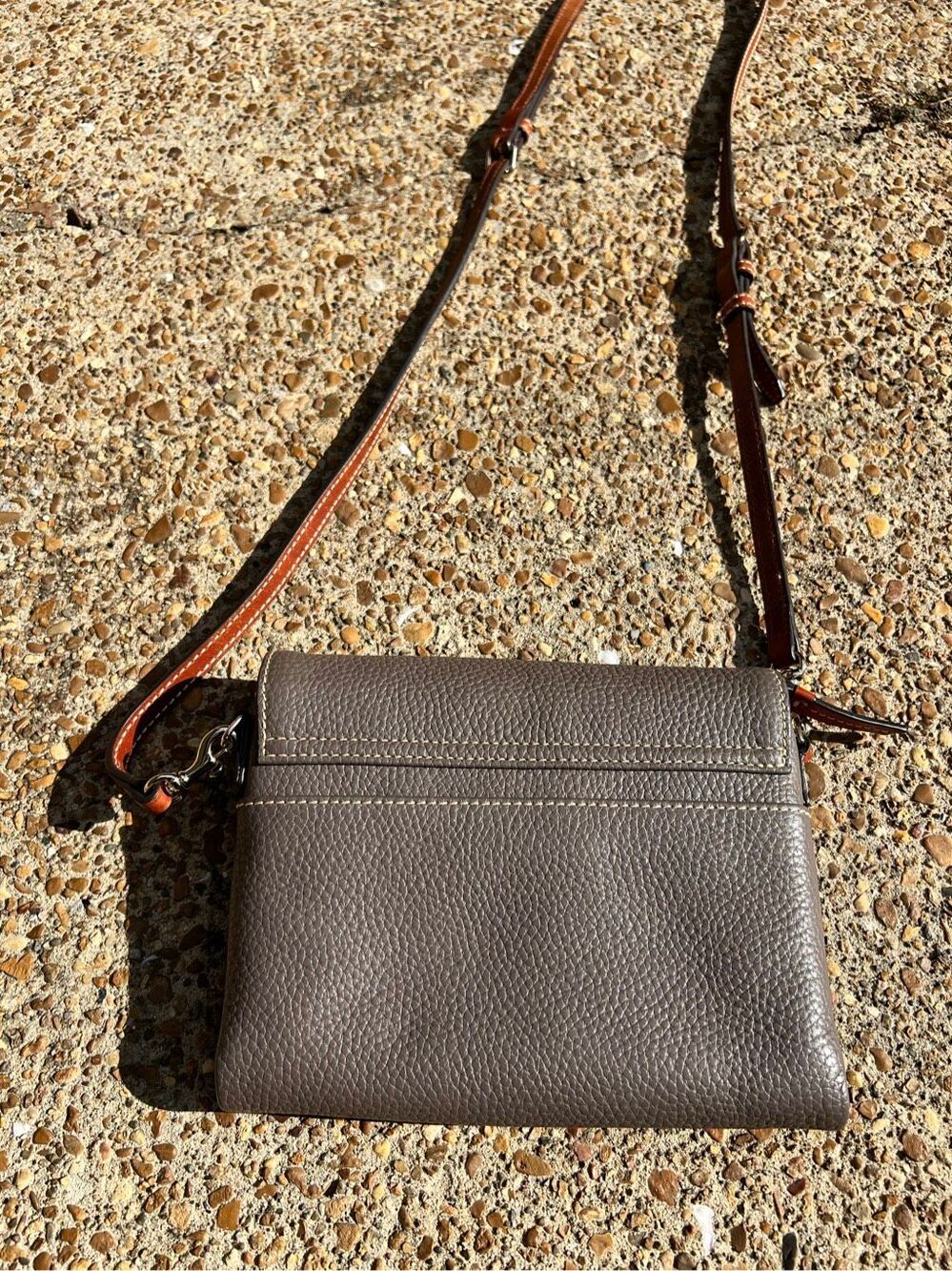 Dooney & Bourke Gray Pebble Grain Crossbody Handbag Purse Italian leather $338 - Picture 7 of 8
